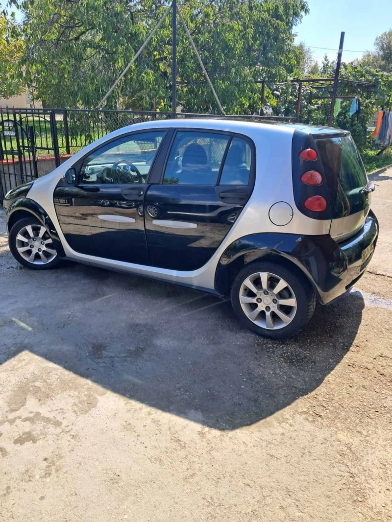 Smart Forfour, снимка 9 - Автомобили и джипове - 48628961