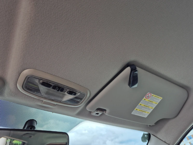 Mazda 2, снимка 16 - Автомобили и джипове - 52691954