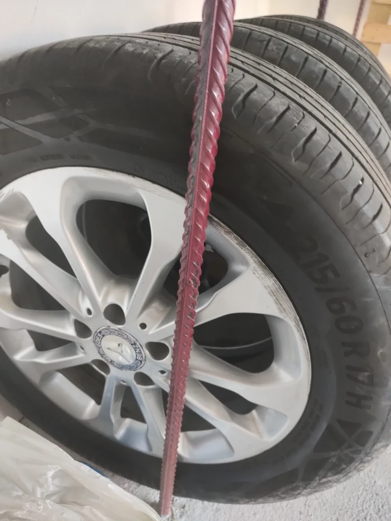 Mercedes-Benz GLA 180, снимка 9 - Автомобили и джипове - 51028987