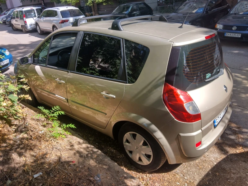 Renault Scenic, снимка 2 - Автомобили и джипове - 52352359
