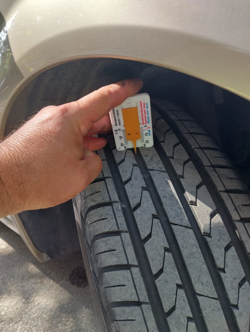 Renault Scenic, снимка 10 - Автомобили и джипове - 52352359