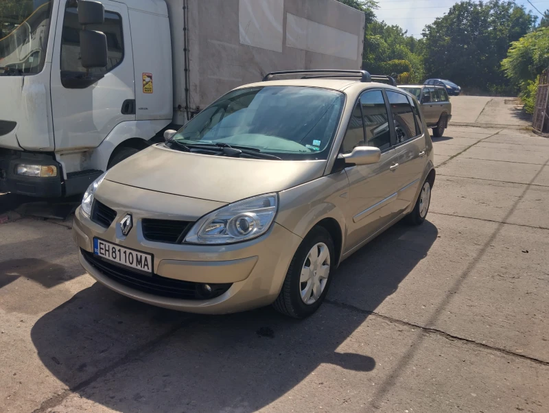 Renault Scenic, снимка 6 - Автомобили и джипове - 52352359