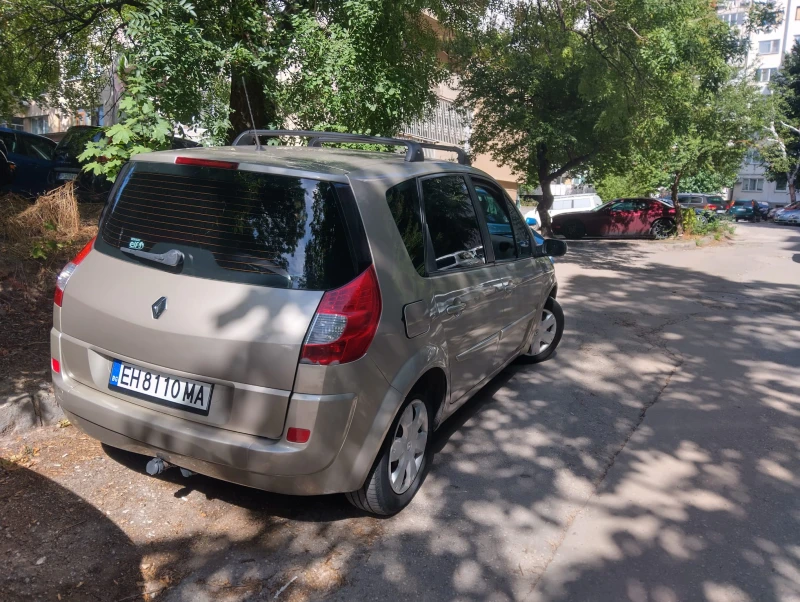 Renault Scenic, снимка 7 - Автомобили и джипове - 52352359