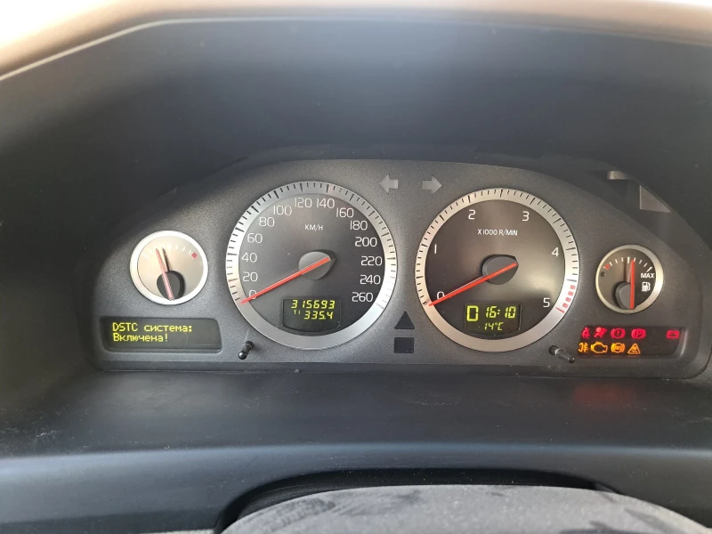 Volvo Xc70, снимка 6 - Автомобили и джипове - 52350569