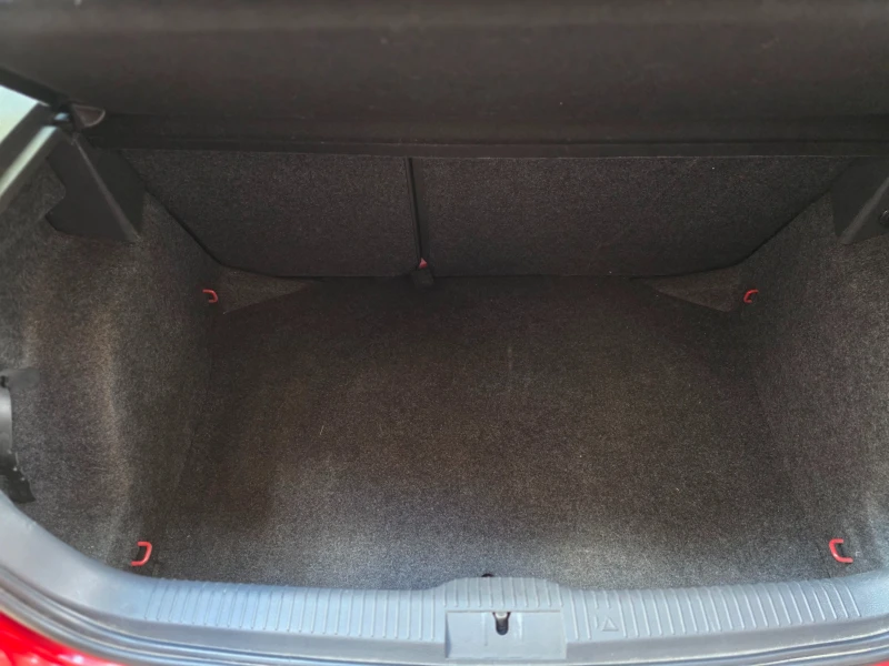 VW Polo, снимка 11 - Автомобили и джипове - 52099613