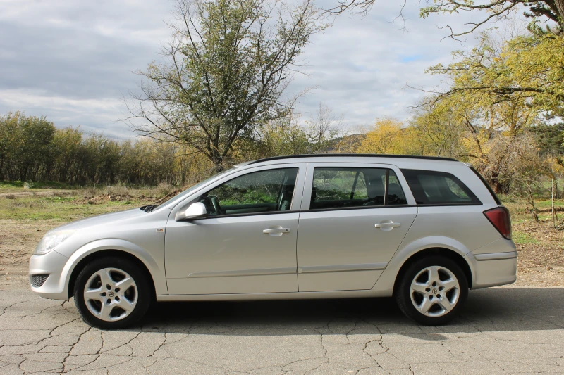 Opel Astra 147000км., ИТАЛИЯ, НОВ ВНОС, снимка 4 - Автомобили и джипове - 52376469