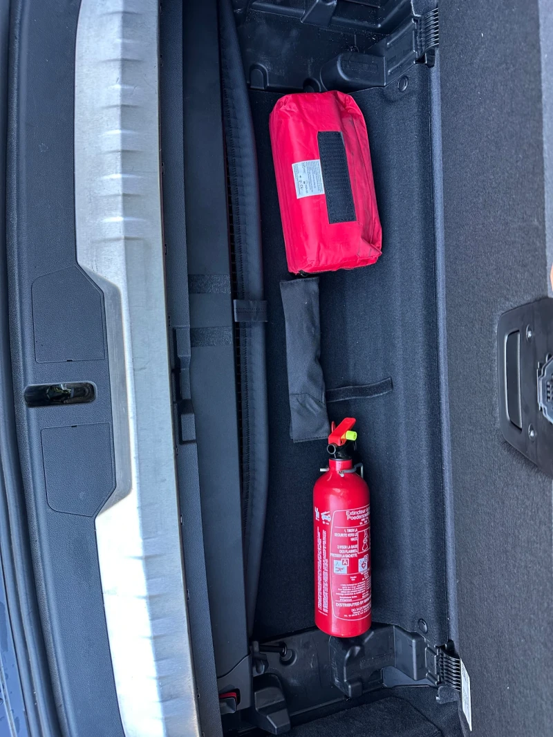 BMW 320 Touring (G21) 320e (204 Hp) Plug-in hybrid, снимка 7 - Автомобили и джипове - 52588453