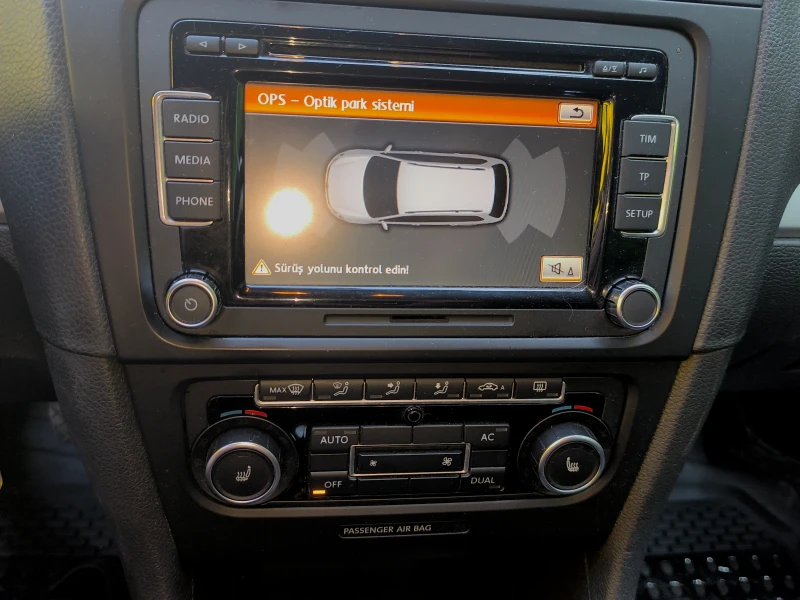 VW Golf, снимка 7 - Автомобили и джипове - 52502733