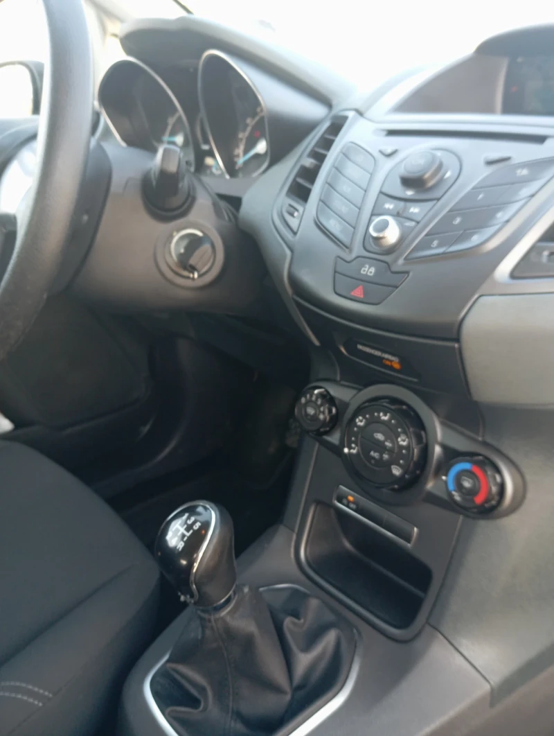 Ford Fiesta, снимка 4 - Автомобили и джипове - 52519260
