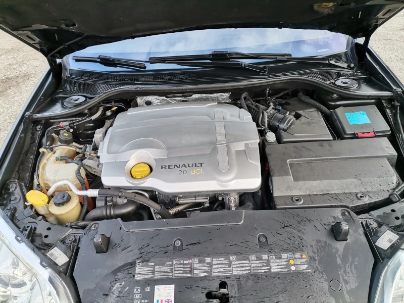 Renault Laguna 2.0 DCI 150к.с* АВТОМАТ* , снимка 10 - Автомобили и джипове - 52832937