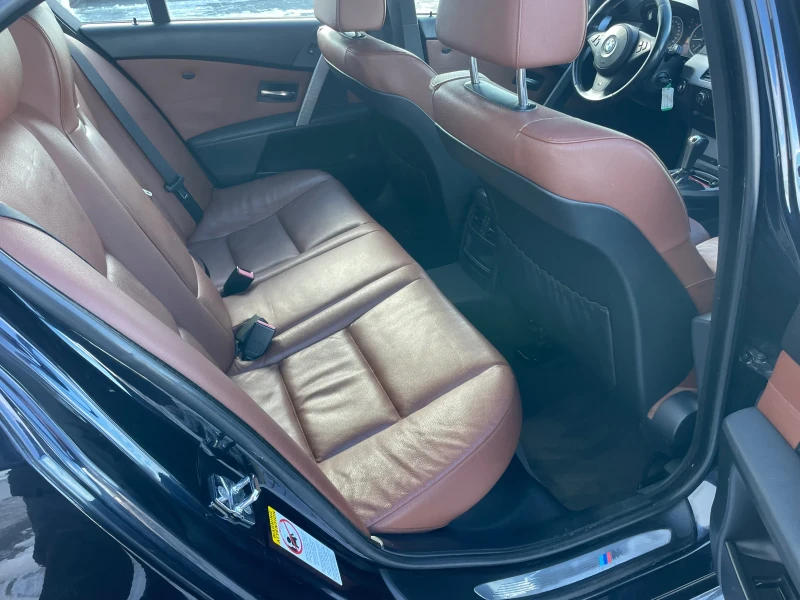 BMW 530 M-pack/Кожа/Черен Таван/Мемори, снимка 10 - Автомобили и джипове - 53074186