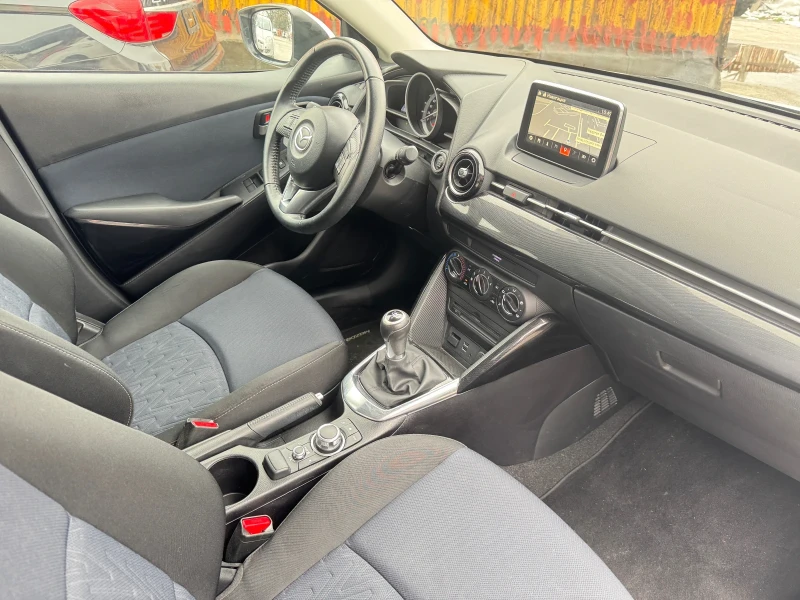Mazda 2, снимка 5 - Автомобили и джипове - 53361742