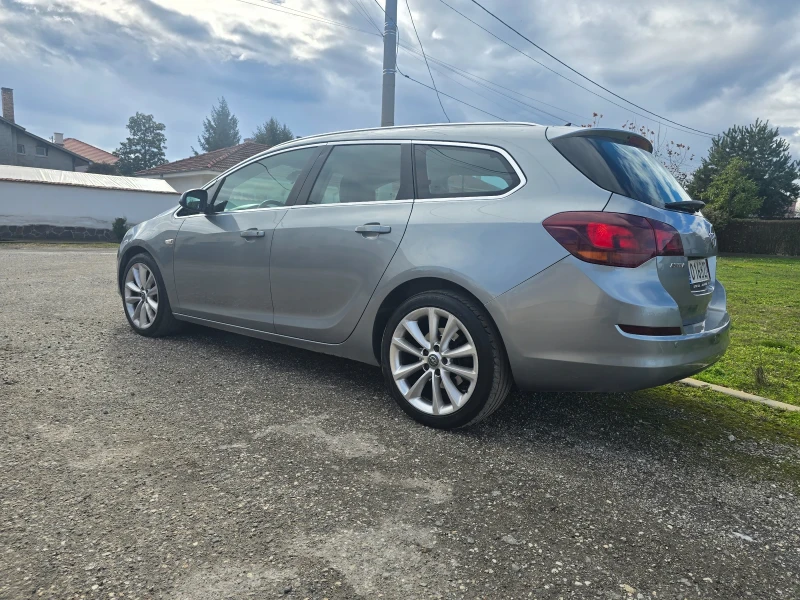 Opel Astra 11г.1, 7-125к.с.COSMO, NAVI, снимка 4 - Автомобили и джипове - 53392590