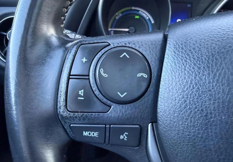 Toyota Auris FACELIFT | FULL LED | ПАНОРАМА, снимка 14 - Автомобили и джипове - 53431757