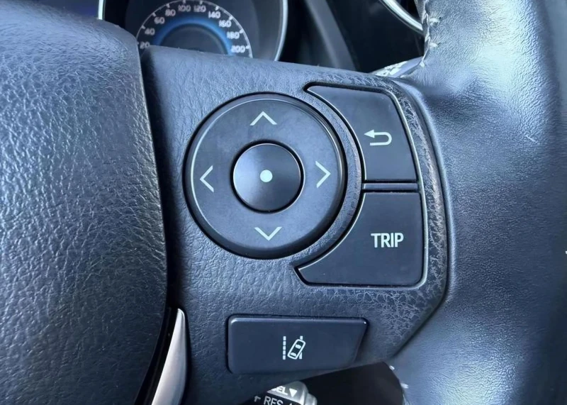 Toyota Auris FACELIFT | FULL LED | ПАНОРАМА, снимка 16 - Автомобили и джипове - 53431757