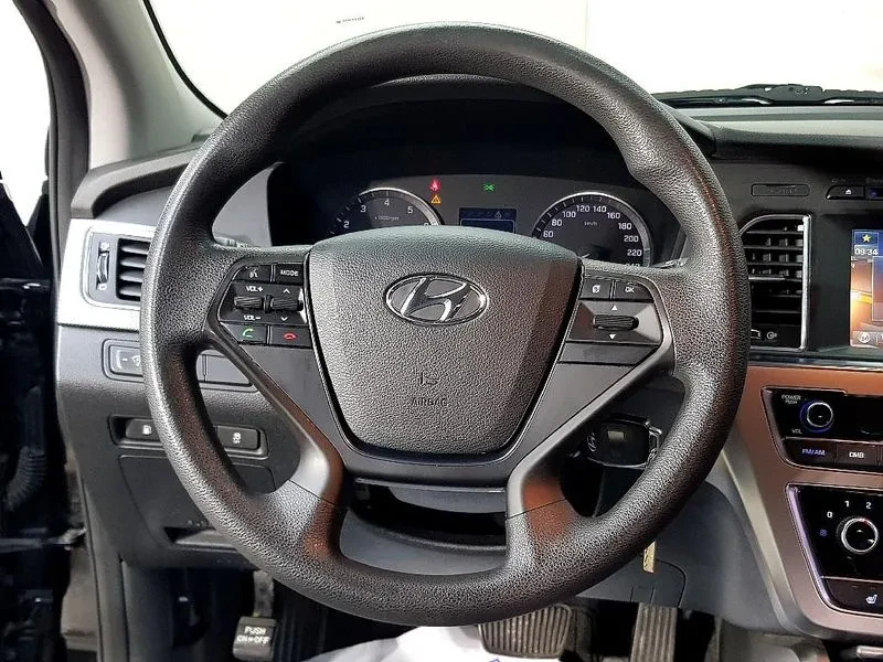 Hyundai Sonata 2.0 Style, снимка 13 - Автомобили и джипове - 53559833