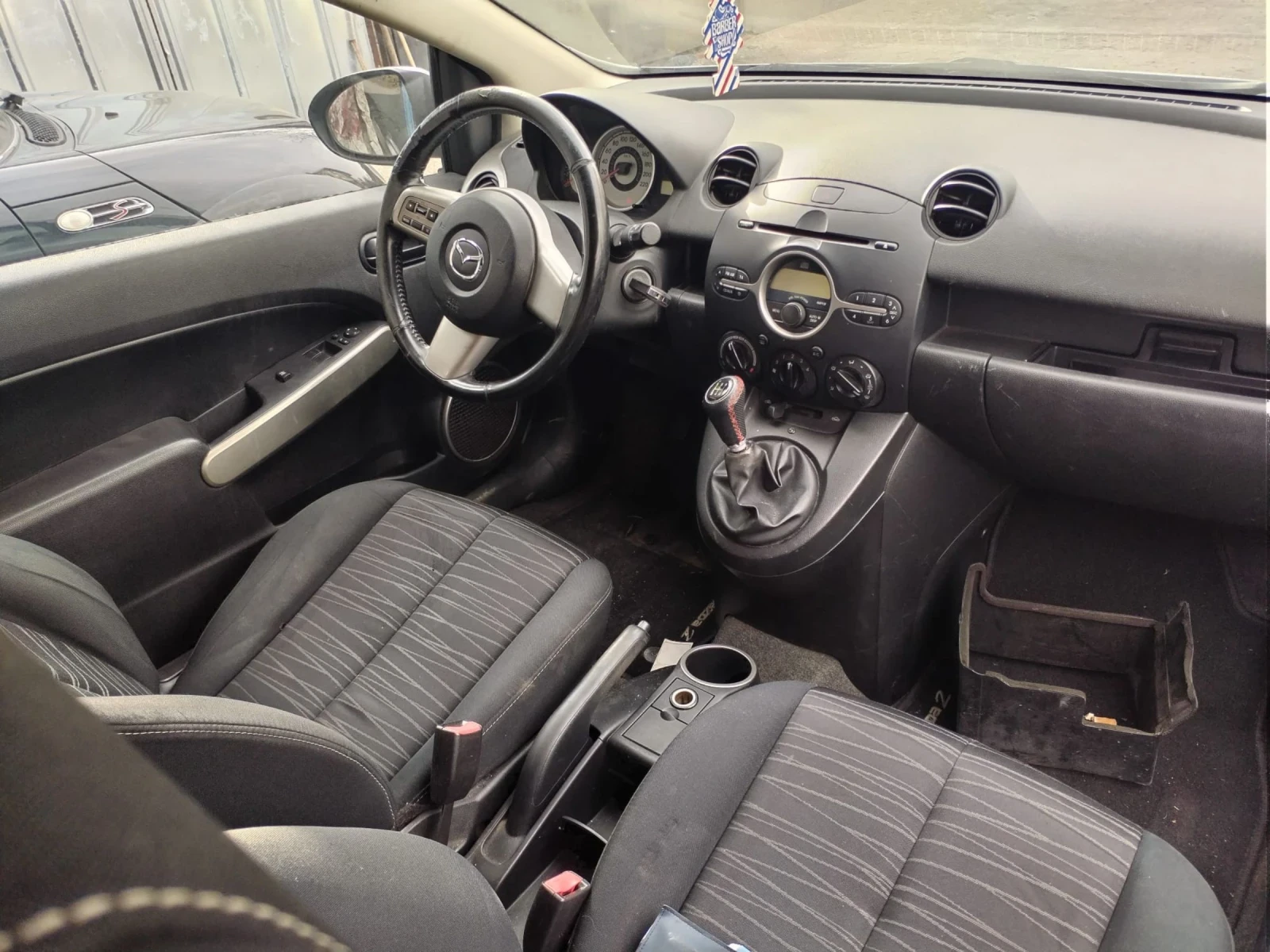 Mazda 2, снимка 1