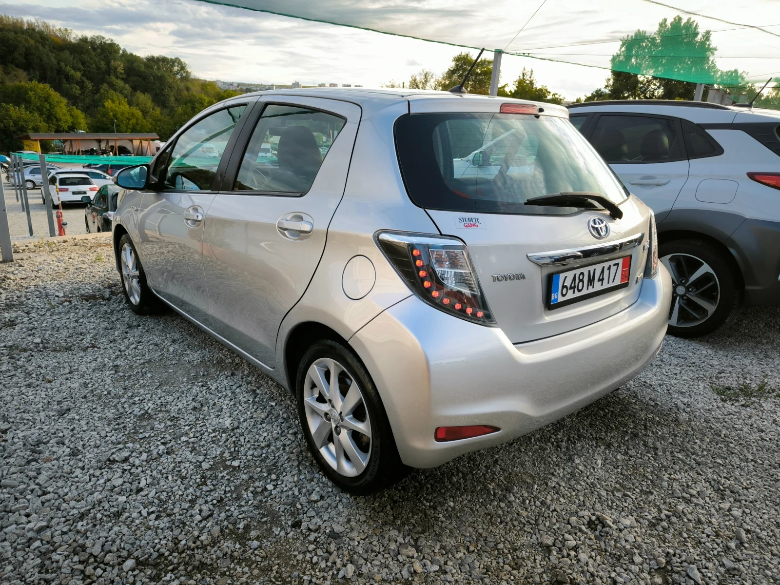 Toyota Yaris 1.5i  ЕКЗЕКУТИВ ЛУКС ШФЕЙЦАРИЯ - изображение 6