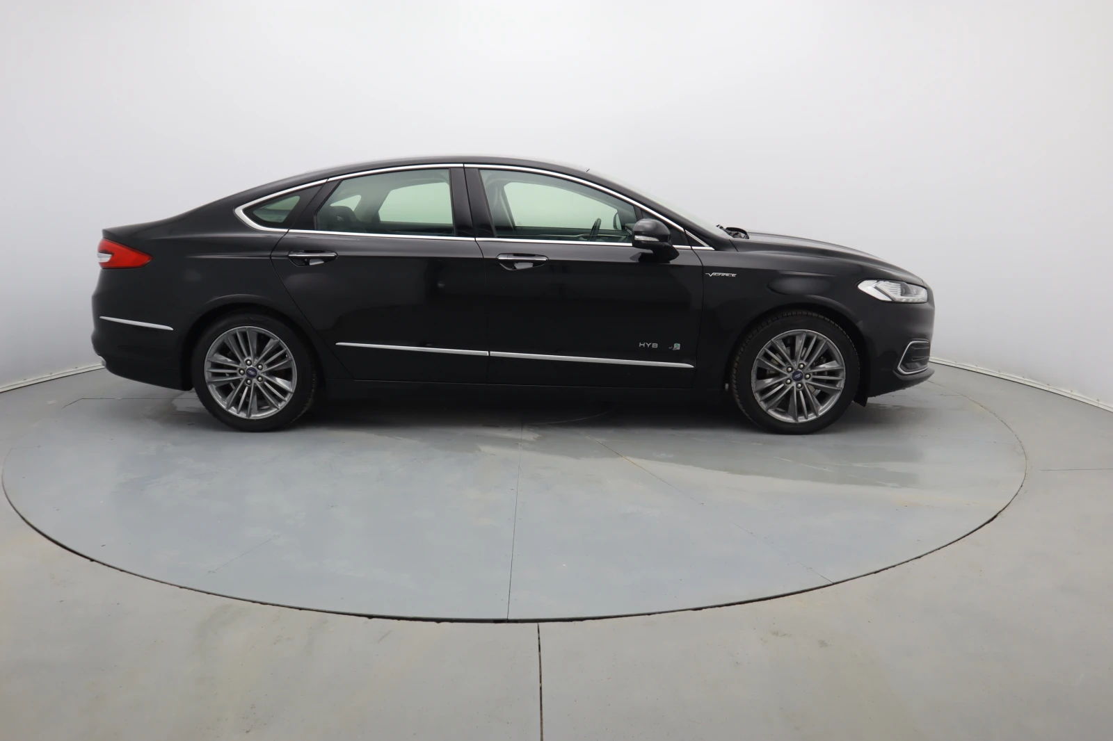 Ford Mondeo  - изображение 7