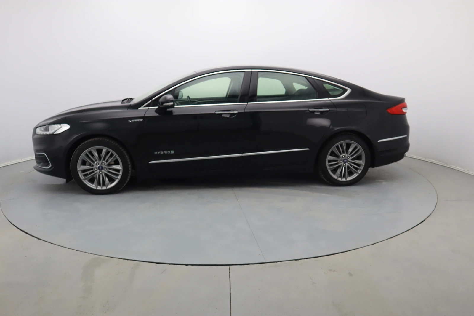 Ford Mondeo  - изображение 8