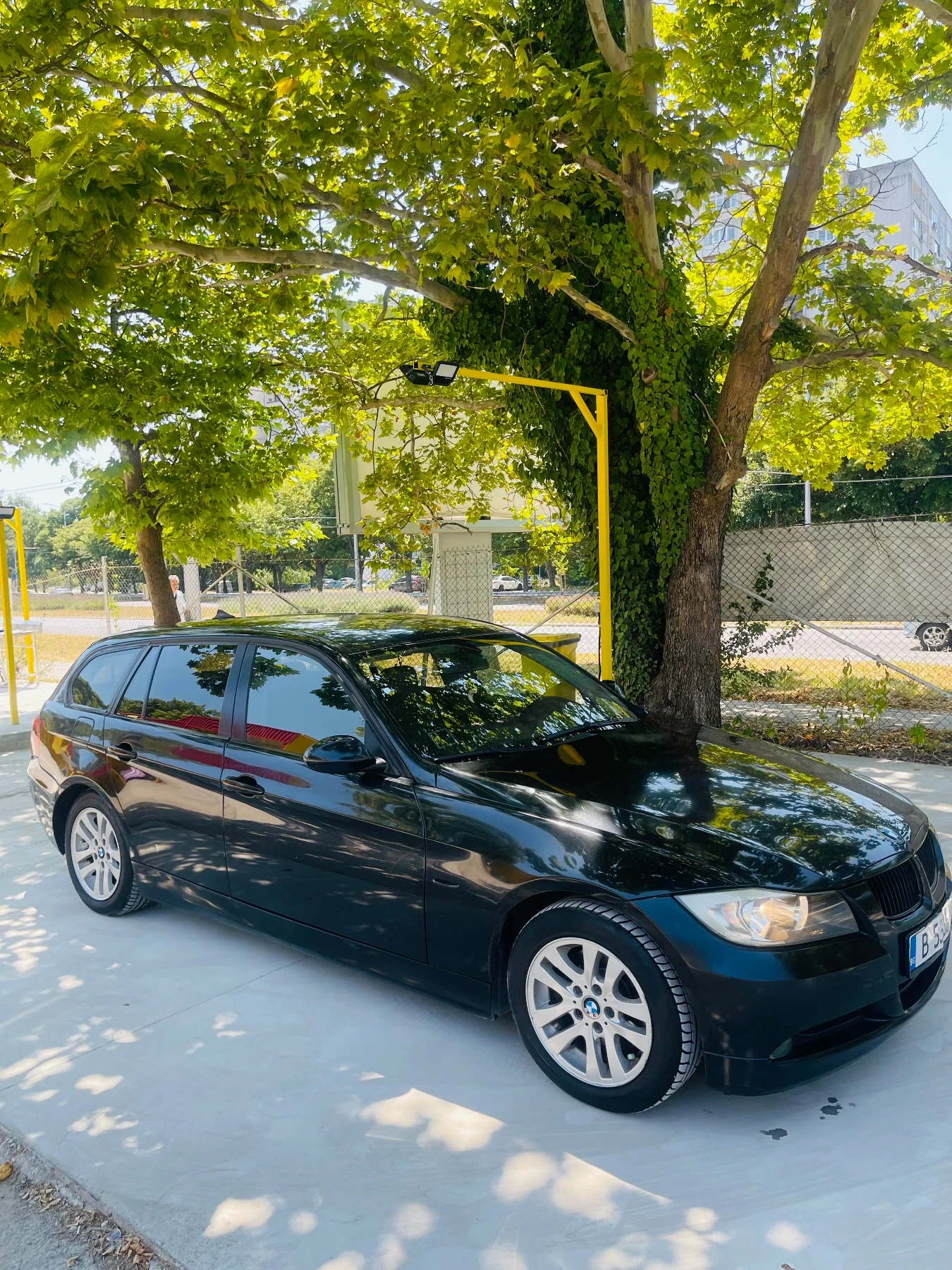 BMW 318 Комби - изображение 3