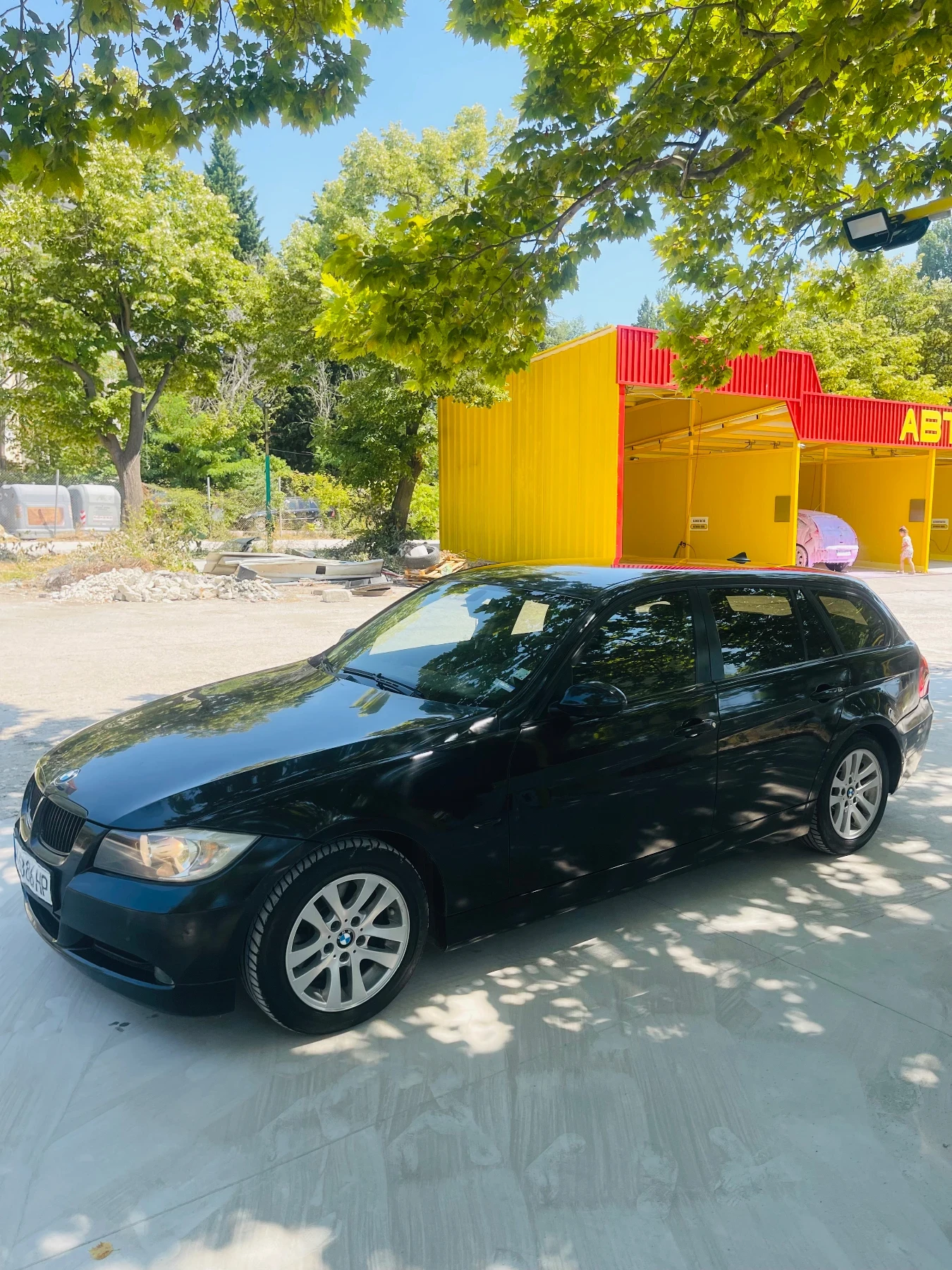 BMW 318 Комби - изображение 4