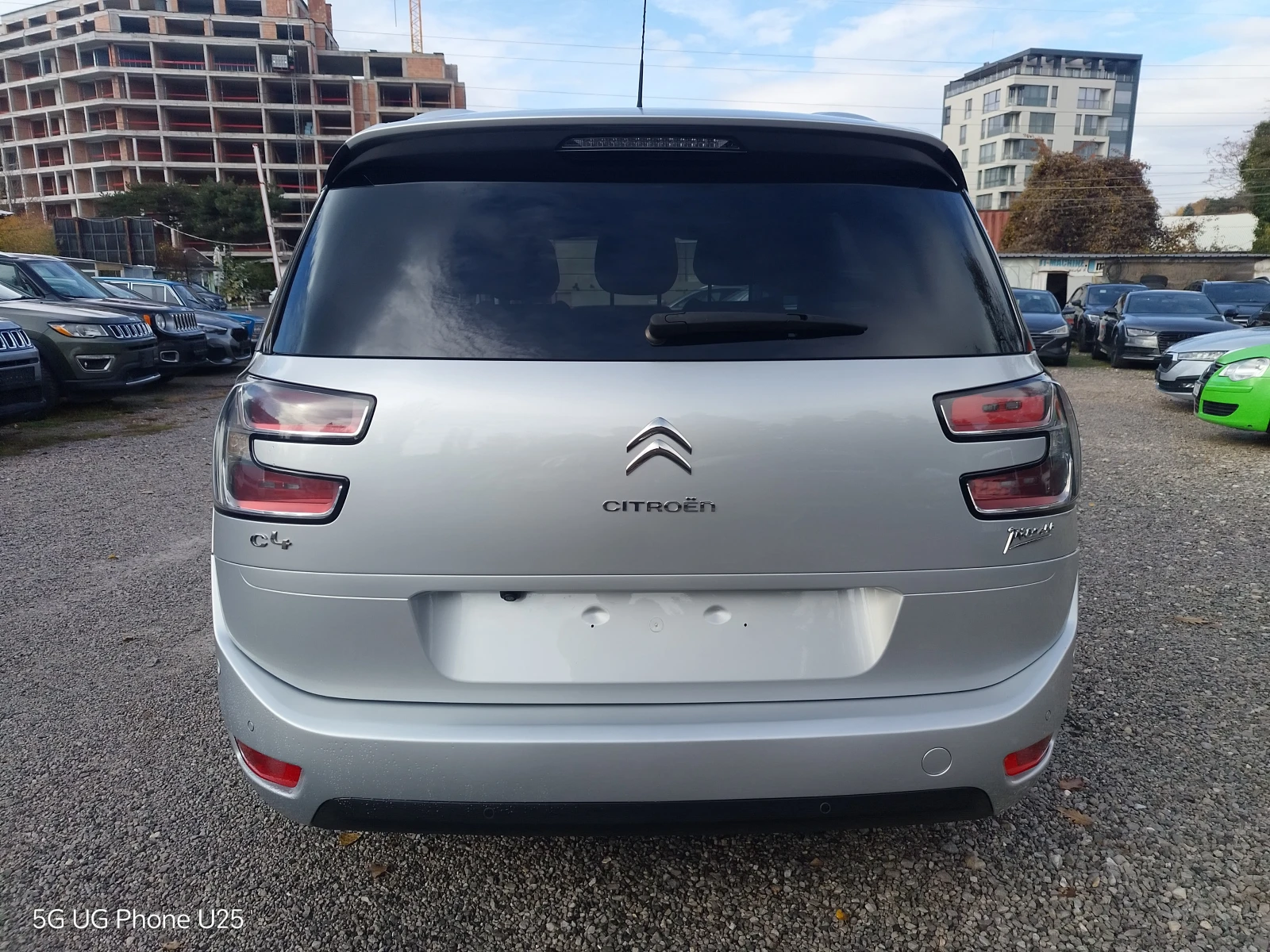 Citroen Grand C4 Picasso 1.6 HDI AUTOMATIC - изображение 4