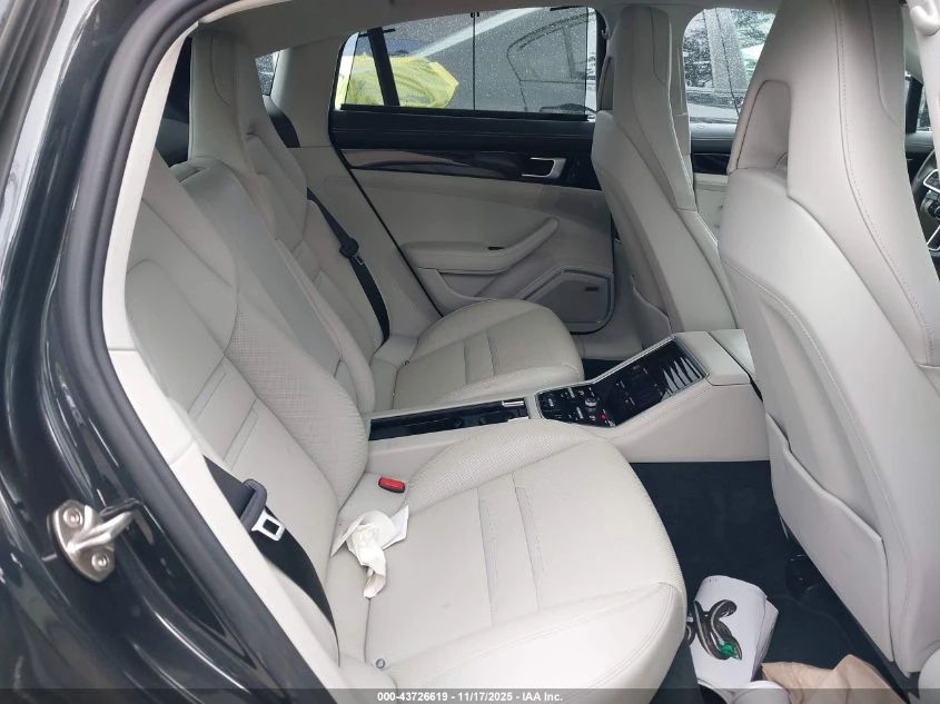 Porsche Panamera * E-HYBRID 4*  - изображение 6