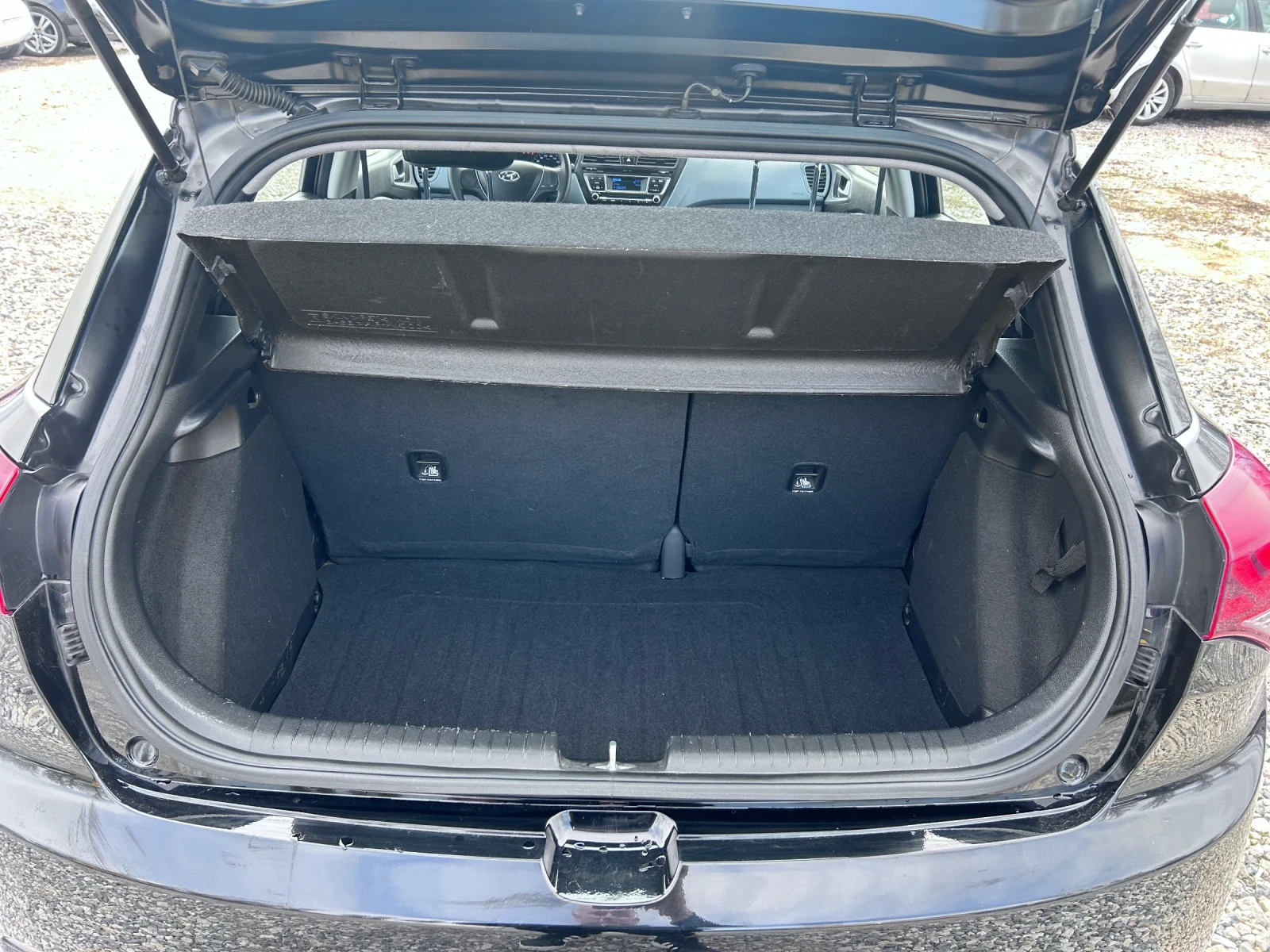 Hyundai I20 1.2 ������ ���� 6 4 ���������  | Mobile.bg � ����������� 13