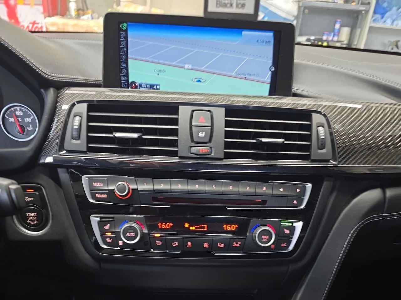 BMW M4 * CARFAX * Austin Yellow Metallic * Carbon, снимка 9 - Автомобили и джипове - 54110280