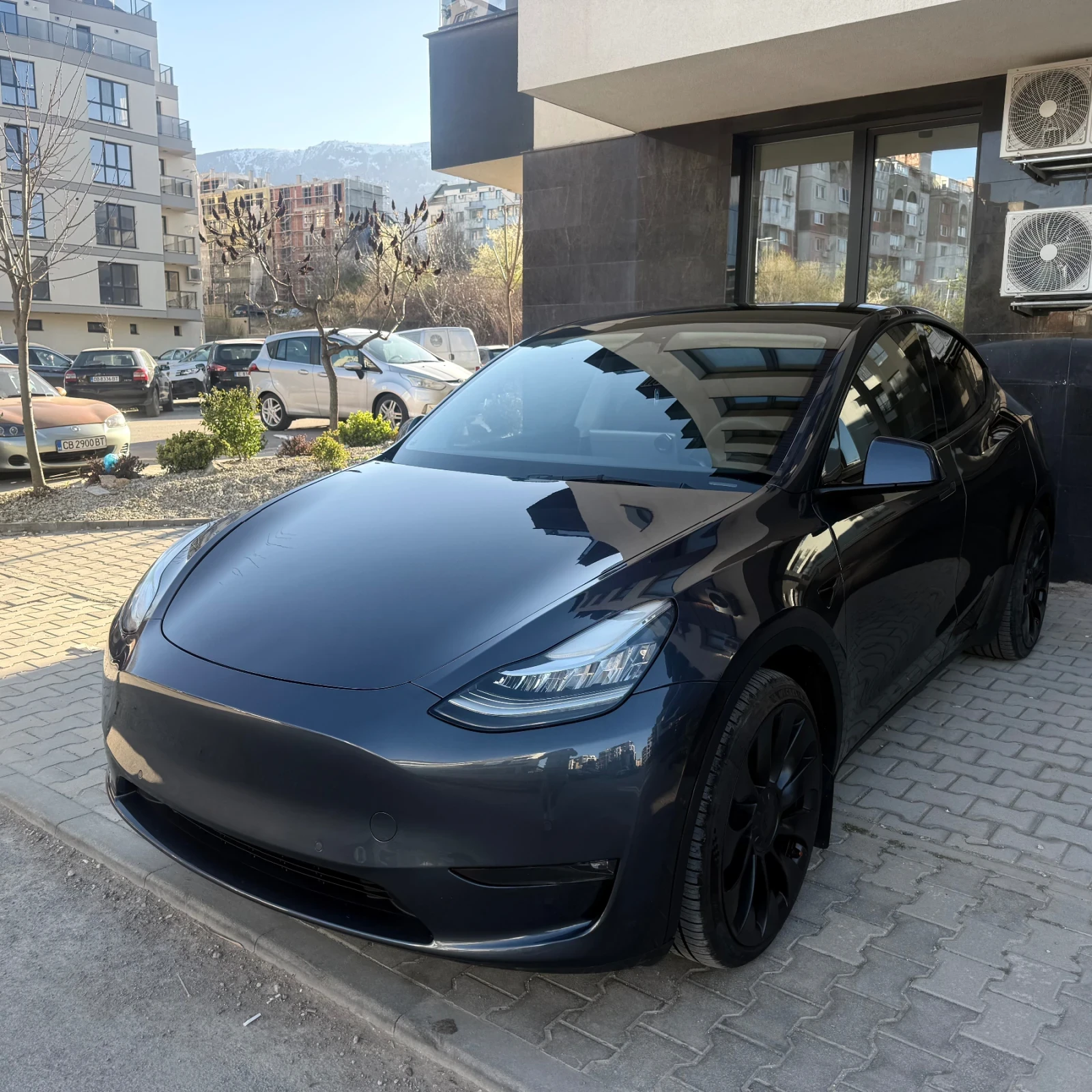 Tesla Model Y 2022 Dual Motor Long range 72000 km Гаранция, снимка 2 - Автомобили и джипове - 54149806