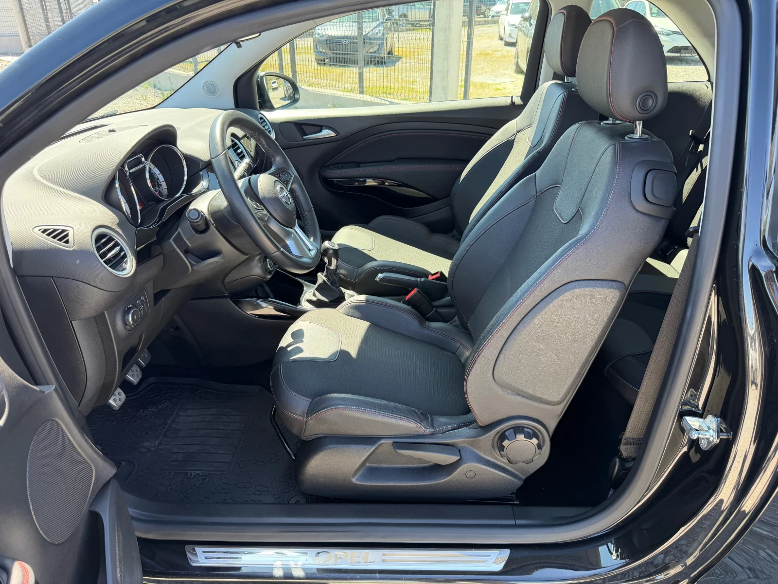 Opel Adam S 1.4 TURBO EURO 6 TUV COC SERVICE BOOK, снимка 10 - Автомобили и джипове - 54150590