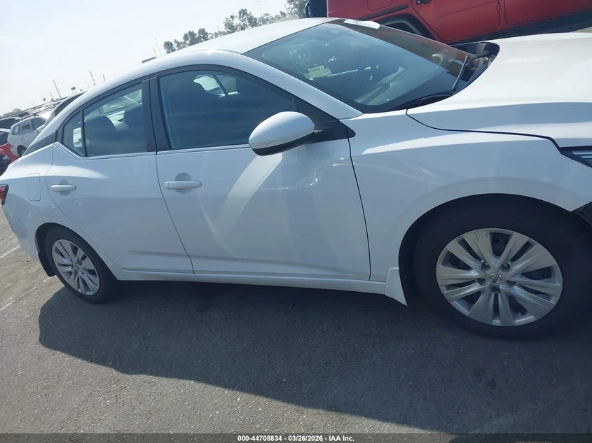 Nissan Sentra 2.0L I-4 DI, DOHC, VVT, 149HP Front Wheel Drive | Mobile.bg � ����������� 13