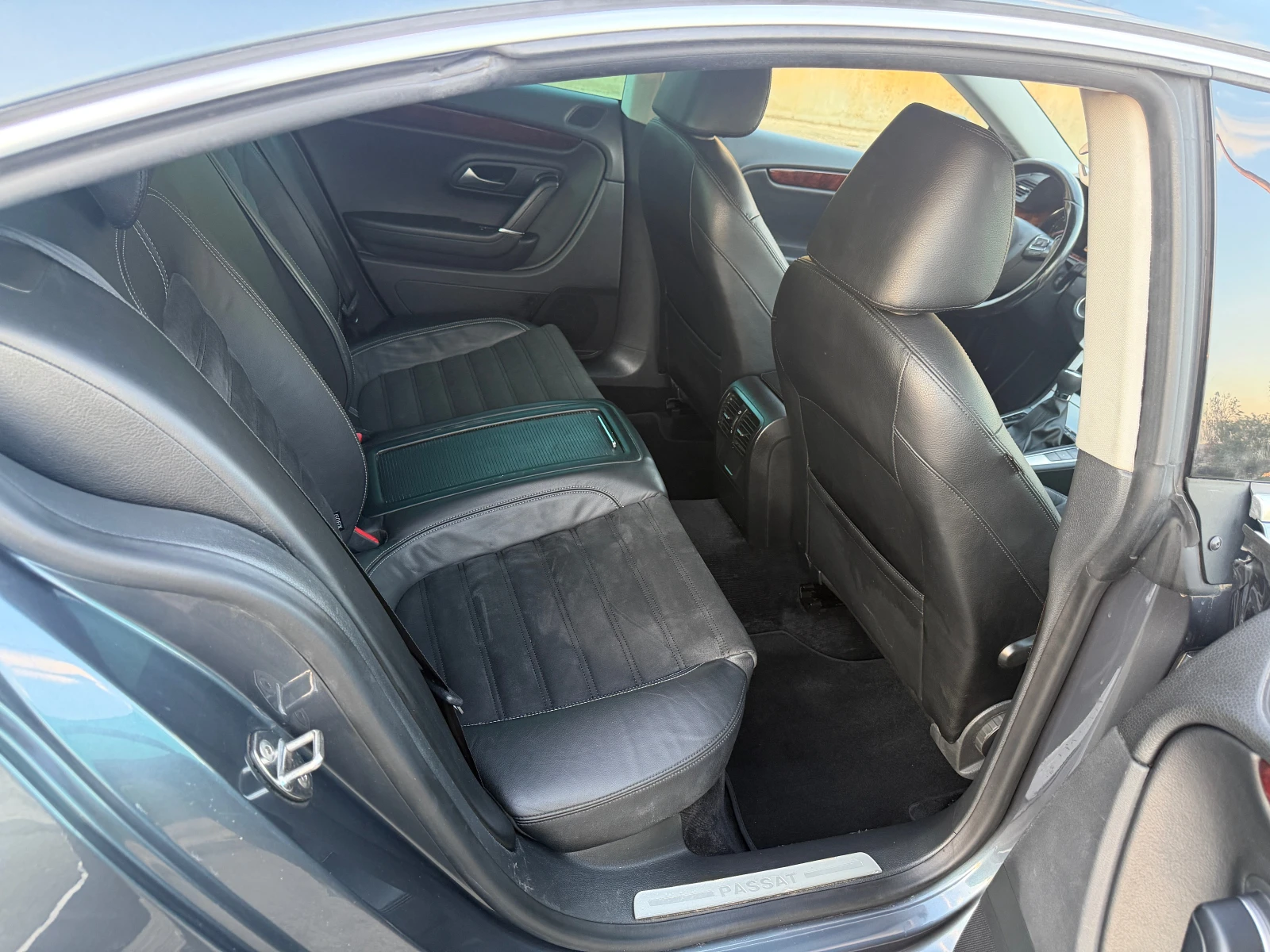 VW CC 1.8 UNIKAT 160 ks, снимка 13 - Автомобили и джипове - 54247583