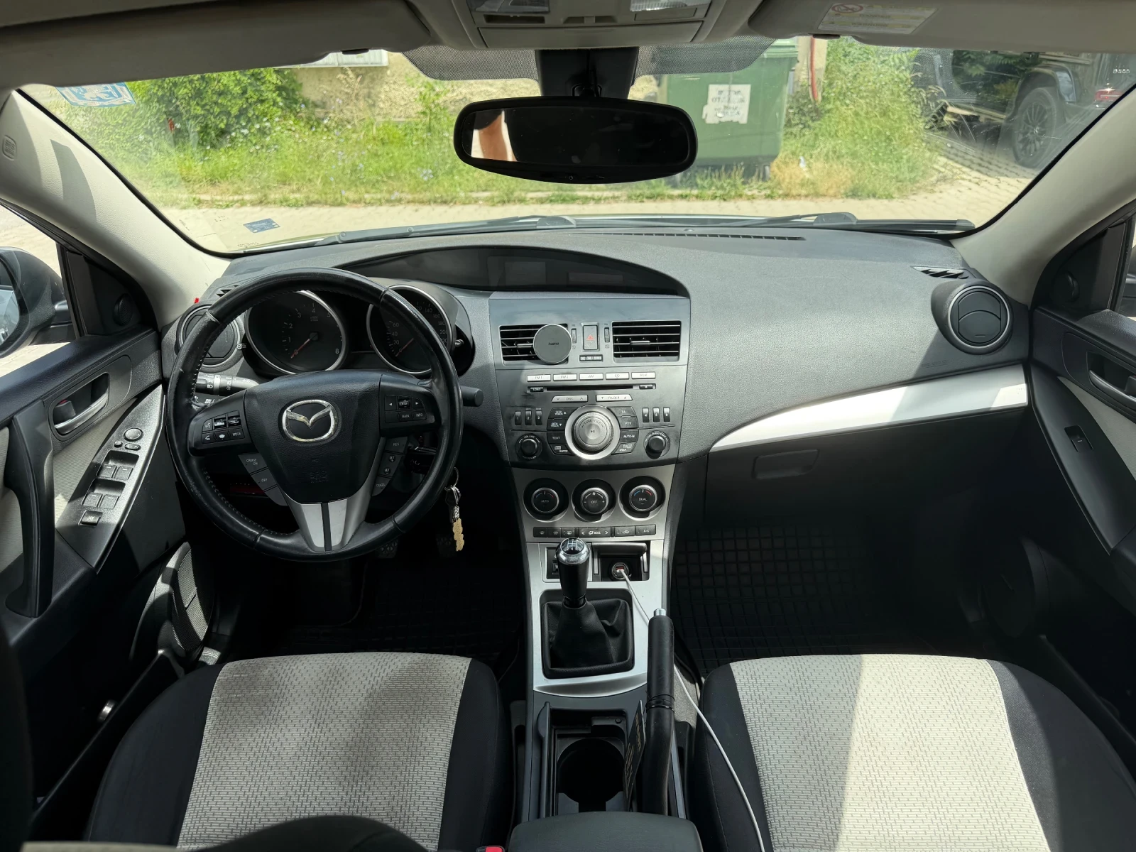 Mazda 3, снимка 15 - Автомобили и джипове - 54596516