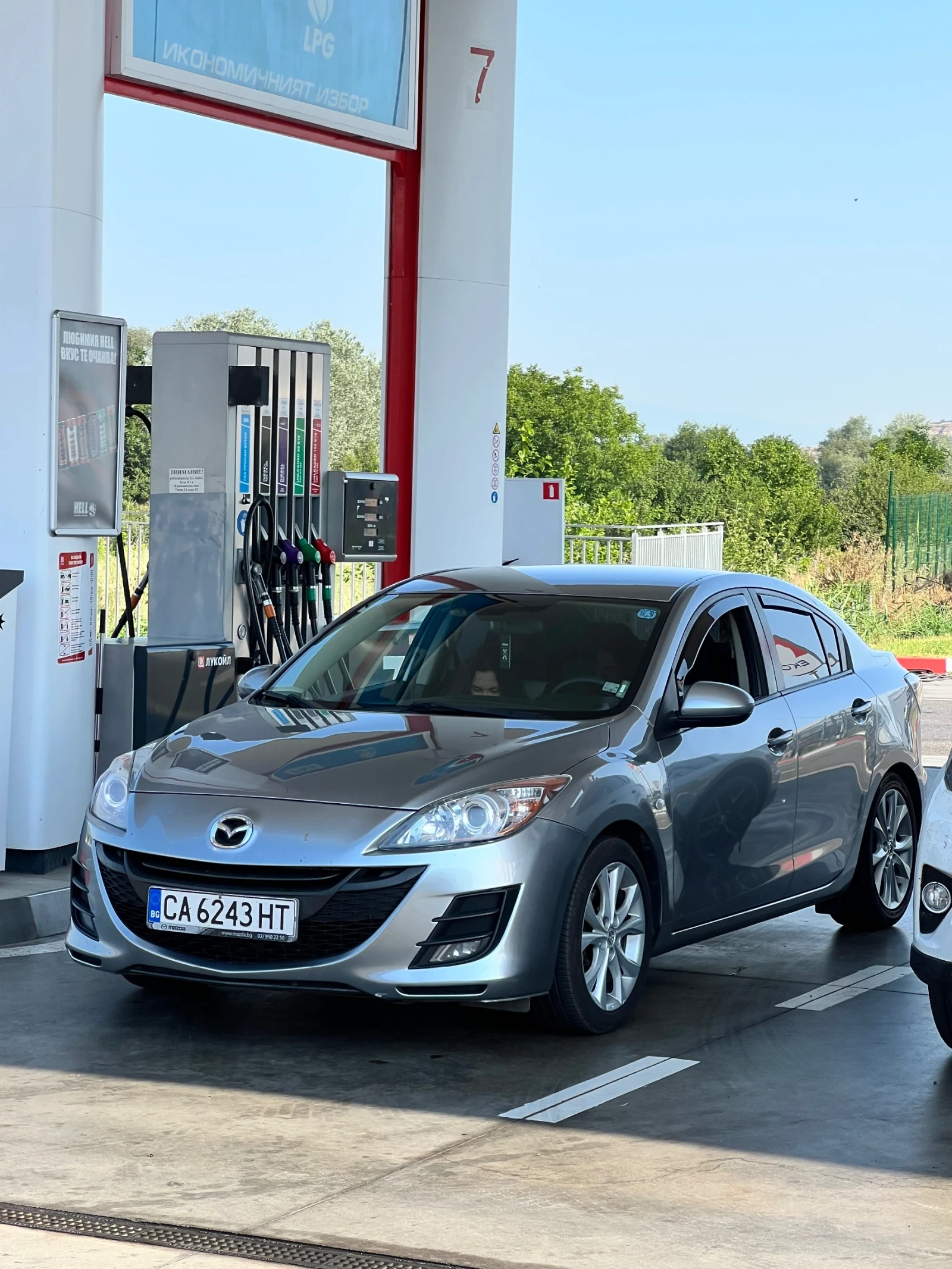 Mazda 3, снимка 10 - Автомобили и джипове - 54596516