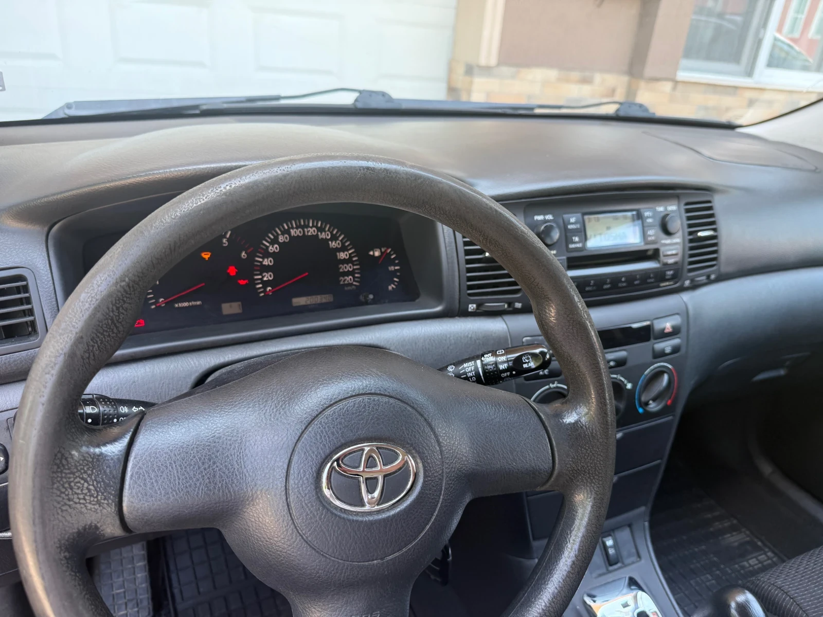 Toyota Corolla | Mobile.bg � ����������� 10