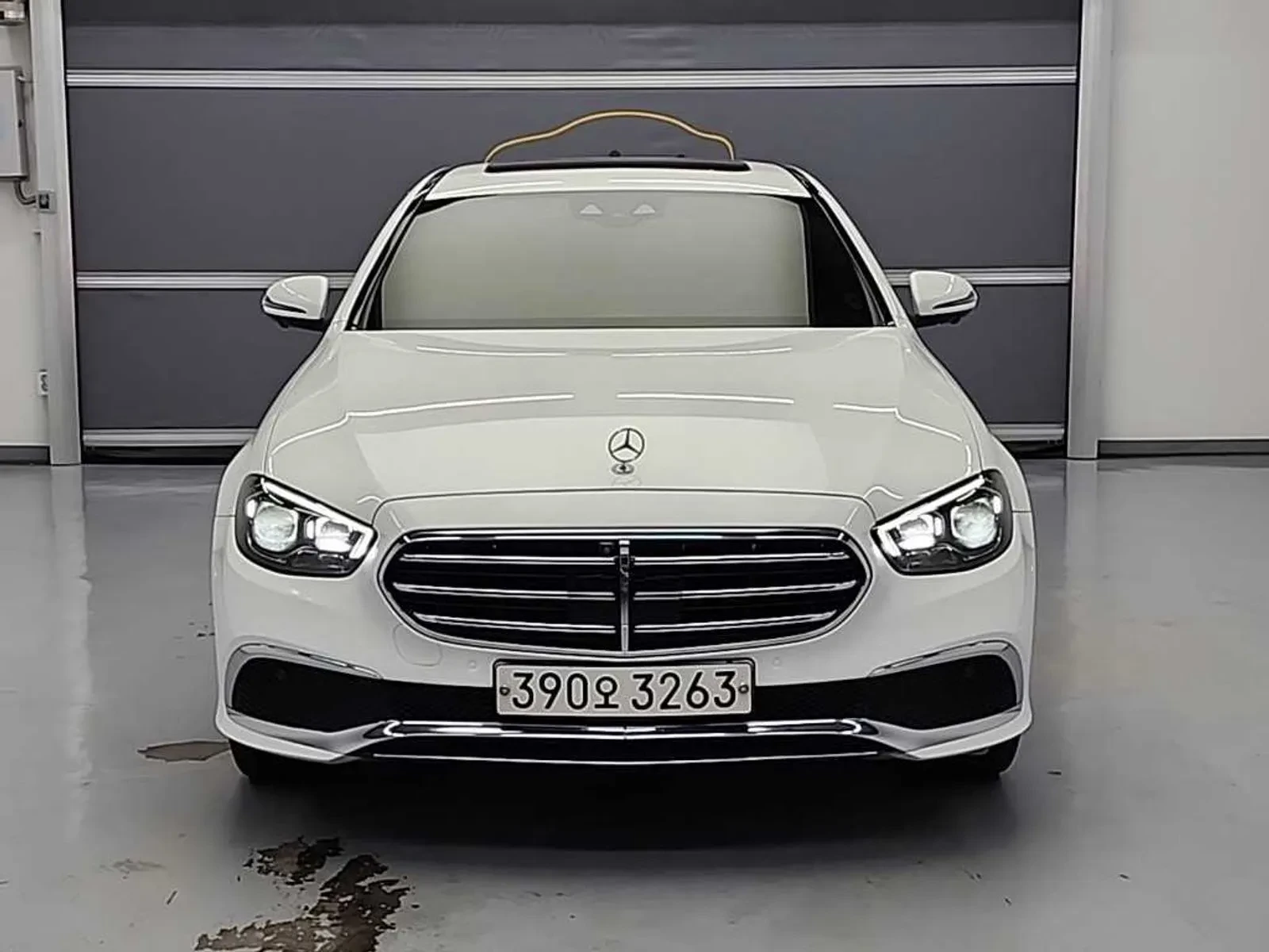 Mercedes-Benz E 220, снимка 2 - Автомобили и джипове - 54746493