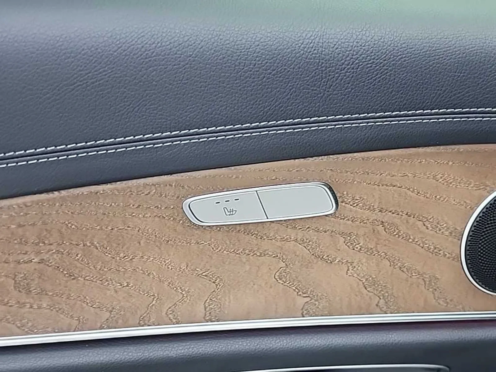 Mercedes-Benz E 220, снимка 13 - Автомобили и джипове - 54746493