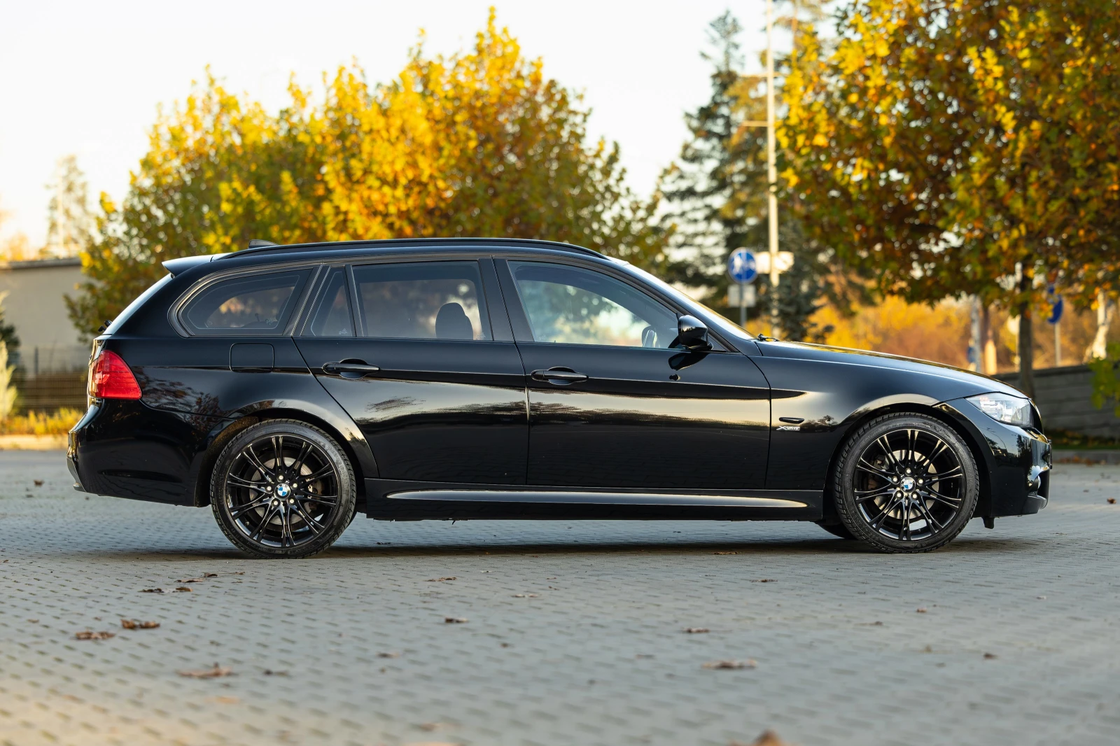 BMW 320, снимка 6 - Автомобили и джипове - 54782424