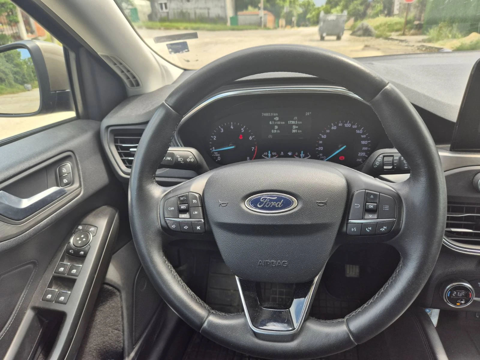 Ford Focus Titanium, снимка 9 - Автомобили и джипове - 54817569