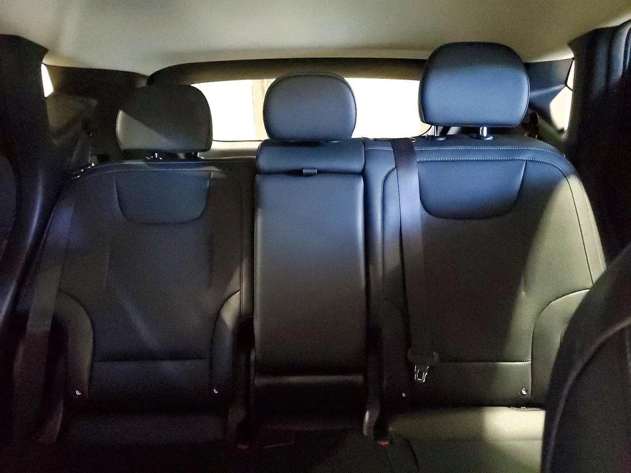 Kia EV6 0.0l, снимка 10 - Автомобили и джипове - 55004659