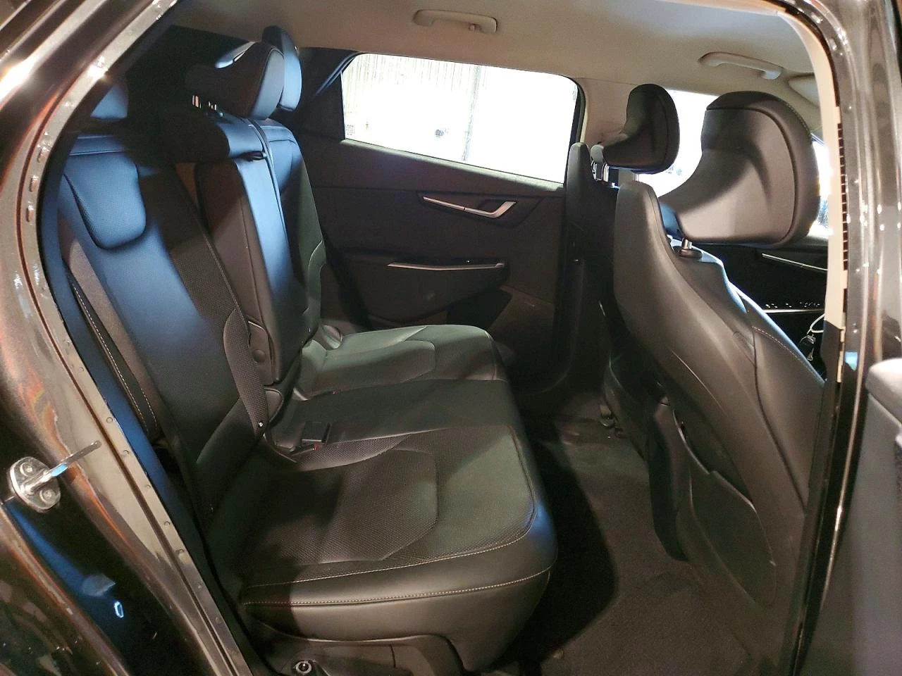 Kia EV6 0.0l, снимка 11 - Автомобили и джипове - 55004659