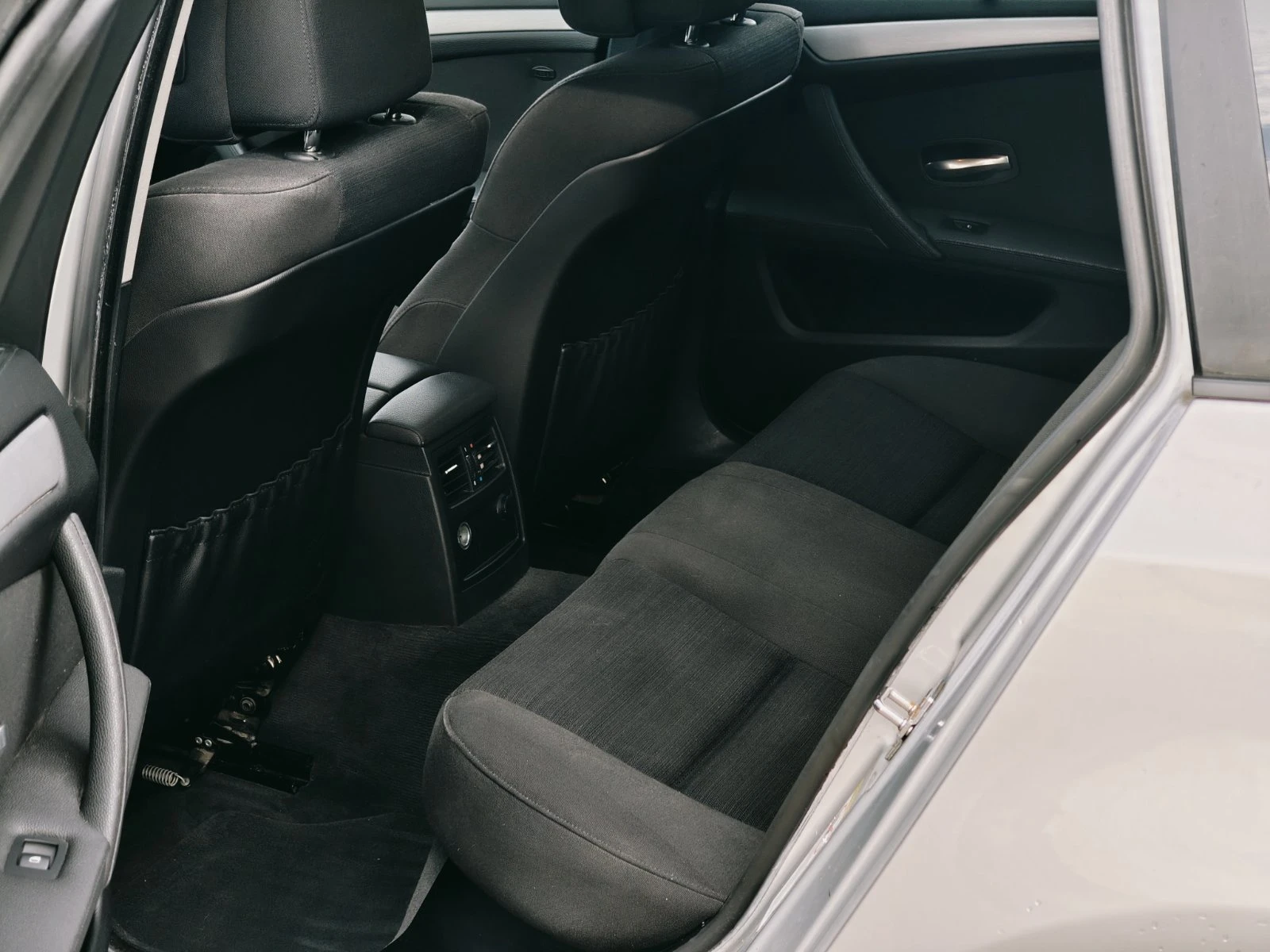 BMW 530 i-xDrive-LCI-РЪЧНИ СКОРОСТИ-Нов Внос, снимка 12 - Автомобили и джипове - 55204579