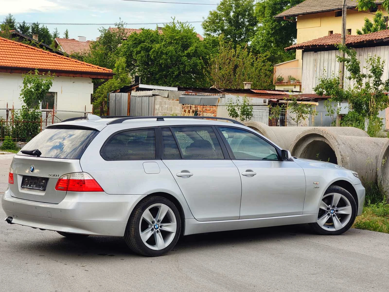 BMW 530 i-xDrive-LCI-РЪЧНИ СКОРОСТИ-Нов Внос, снимка 4 - Автомобили и джипове - 55204579