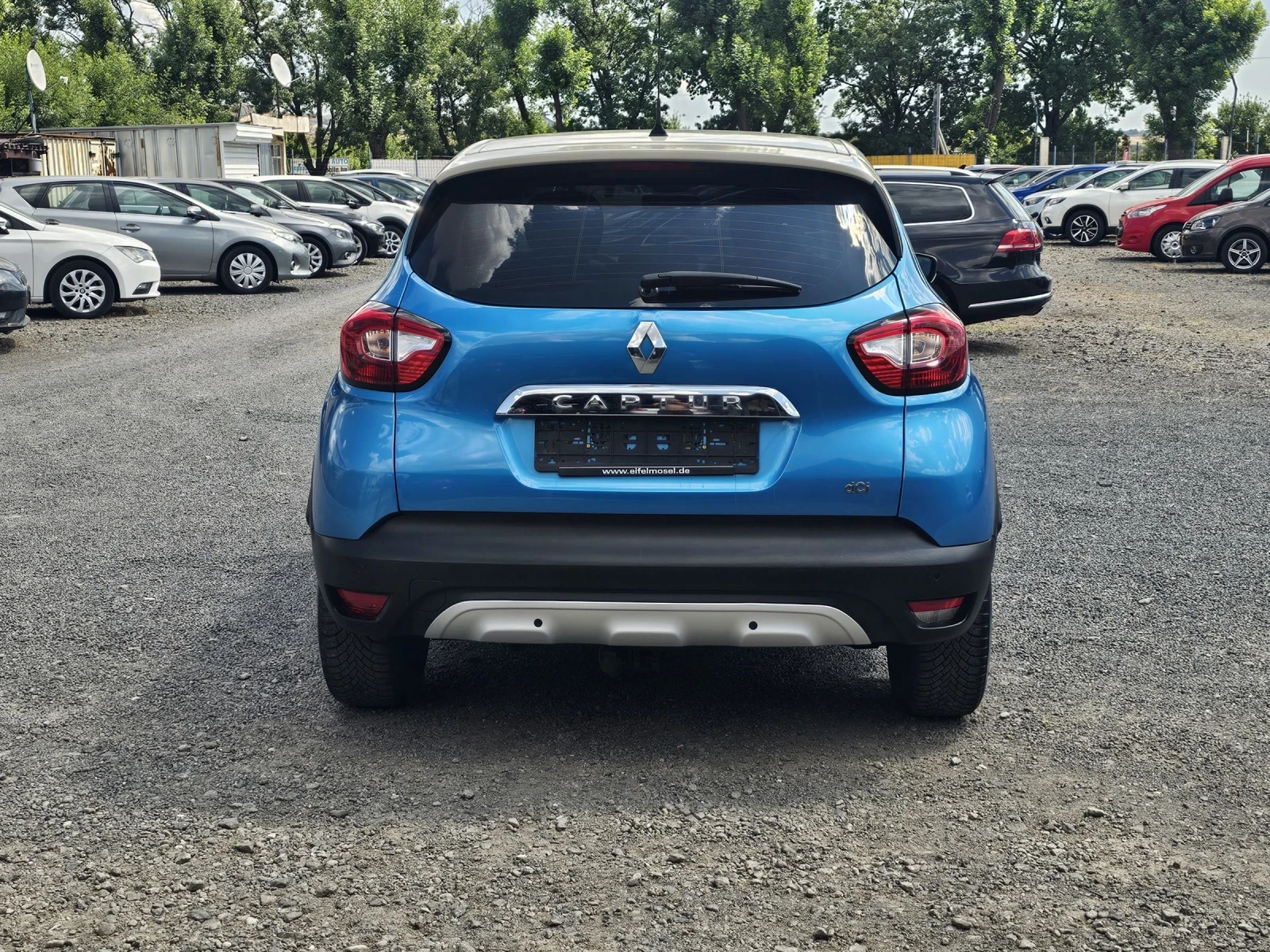 Renault Captur 1.5dci 90ps, снимка 5 - Автомобили и джипове - 55207154