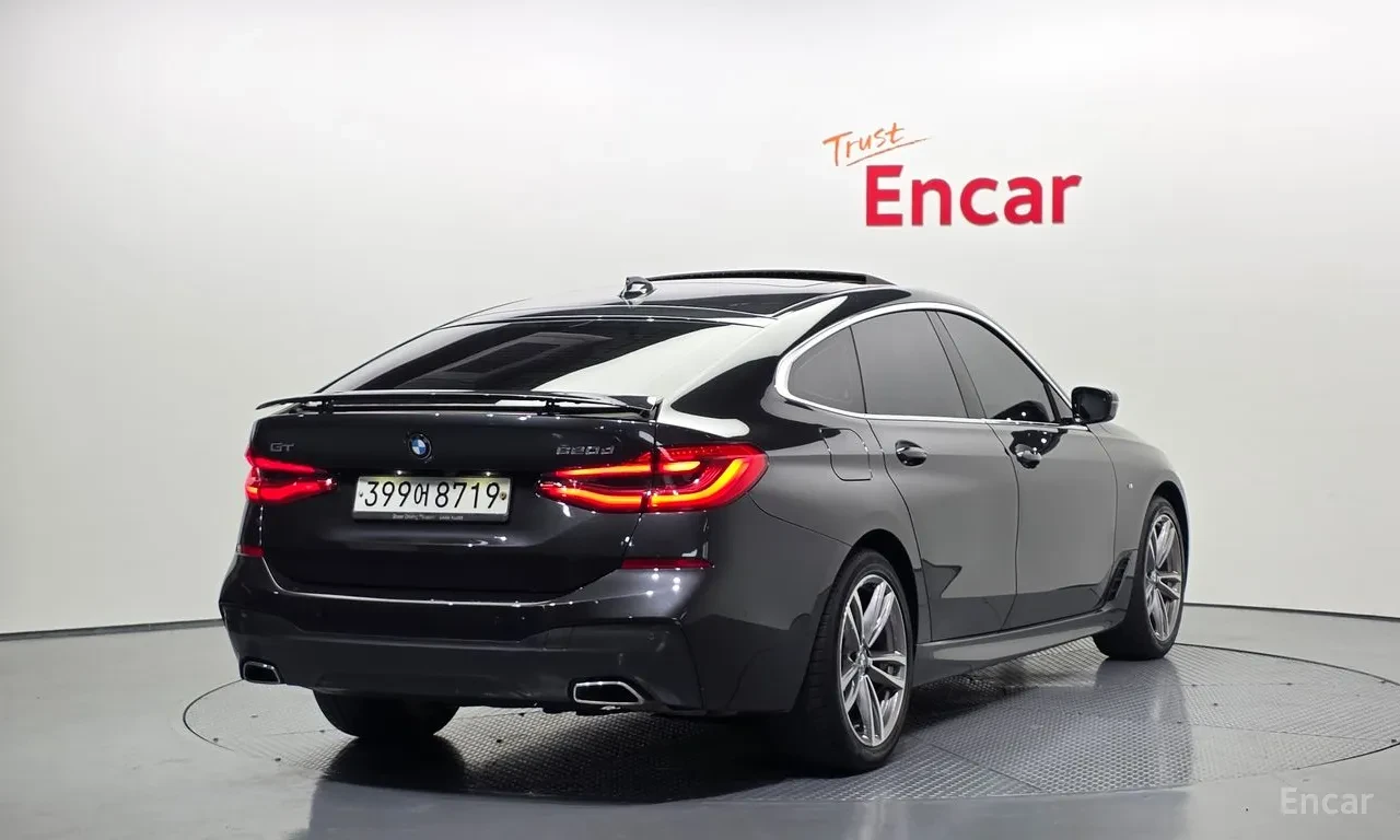 BMW 620 d Gran Turismo | M Sport | PANORAMA | COMFORT SEAT, снимка 2 - Автомобили и джипове - 55220084