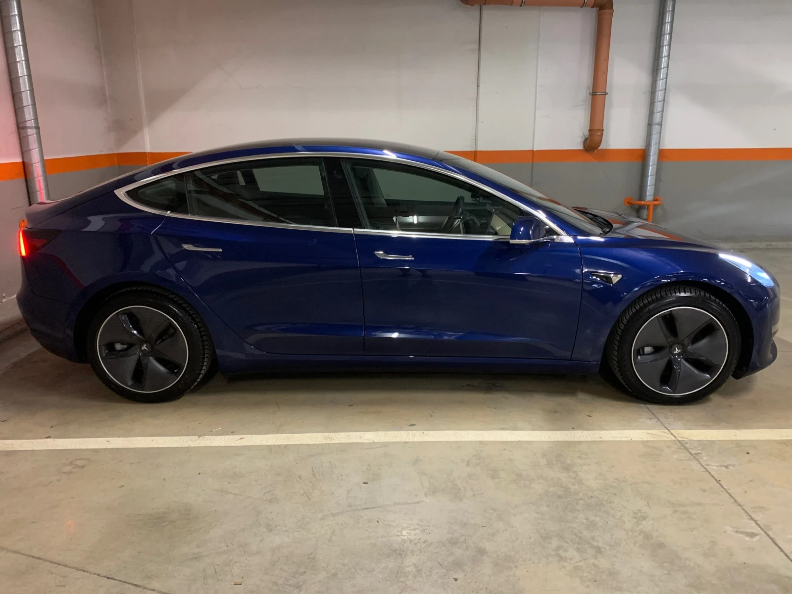 Tesla Model 3 AWD.DUAL MOTOR.ЕВРОПЕЙСКА, снимка 4 - Автомобили и джипове - 55310196