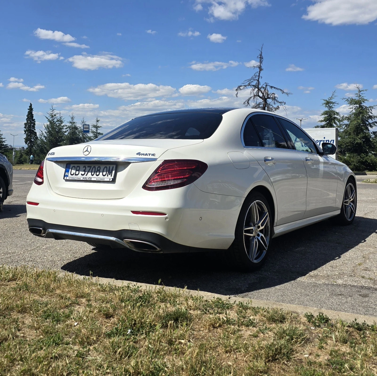 Mercedes-Benz E 450, снимка 4 - Автомобили и джипове - 55387657