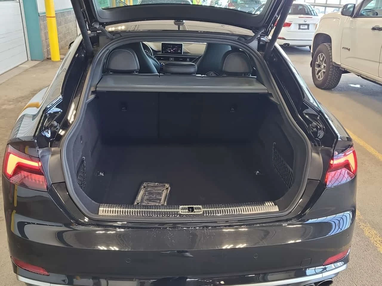 Audi S5 * PREMIUM PLUS * CARFAX * 2 КЛЮЧА * АВТОКРЕДИТ * , снимка 14 - Автомобили и джипове - 55514707